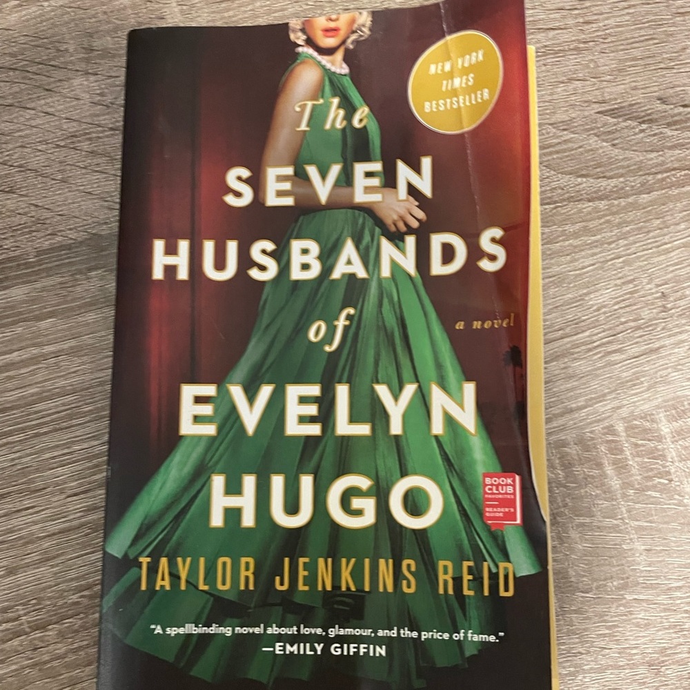 Seven Husbands of Evelyn Hugo